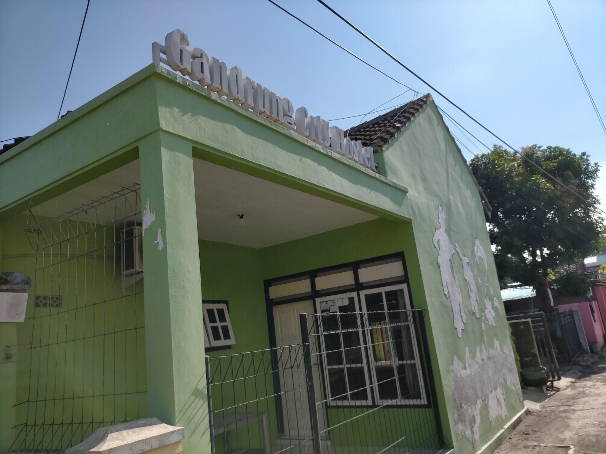 Gandrung City Hostel Banyuwangi  Exterior photo